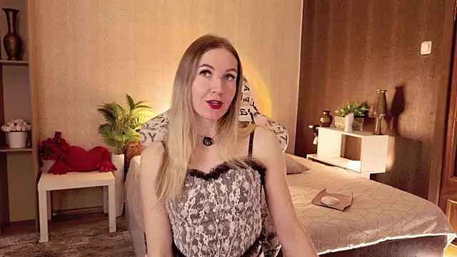 Hello Lisha online show from 13, 4, 2026