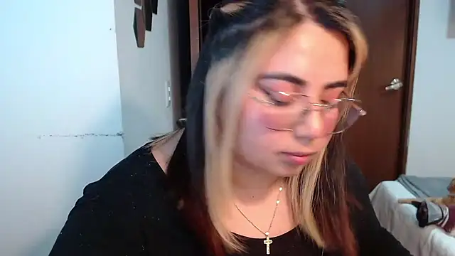 yini angel online show from 10, 7, 2026