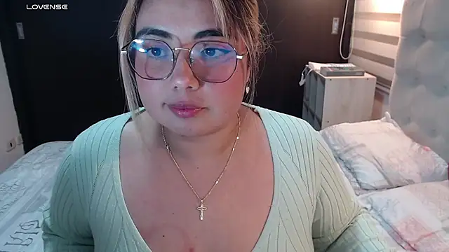 yini angel online show from 25, 6, 2026