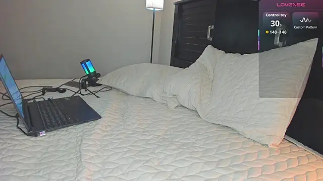 Redjina Angel online show from 2, 4, 2026