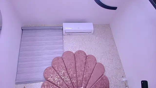 Snapshot of leon_gaby chatting on 23, 2, 2026 leon gaby online show from 23, 2, 2026