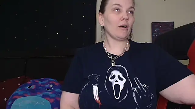 Snapshot of ToxicLilly chatting on 9, 11, 2025 ToxicLilly online show from 9, 11, 2025