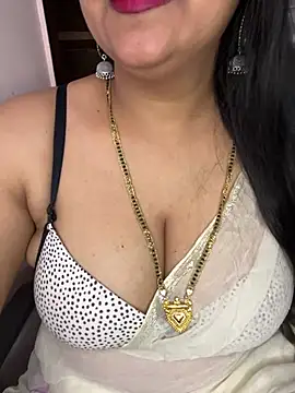 Zoya Varma004 online show from 3, 3, 2026