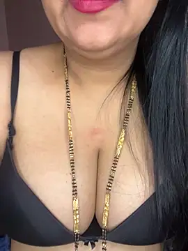 Zoya Varma004 online show from 16, 11, 2025