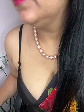 Zoya Varma004 online show from 12, 1, 2026