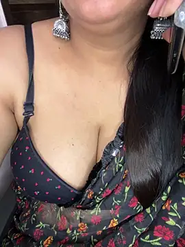 Zoya Varma004 online show from 11, 3, 2026