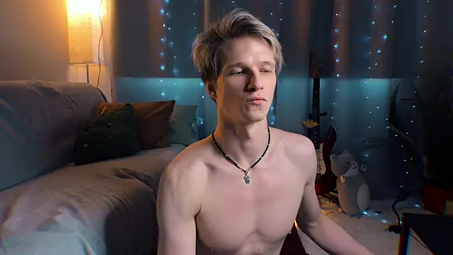 Breston Sweet online show from 11, 4, 2026