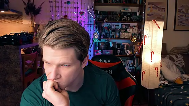 Breston Sweet online show from 18, 12, 2024