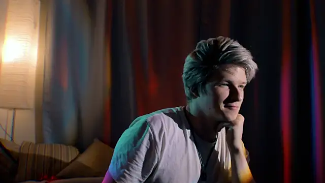 Breston Sweet online show from 28, 9, 2025