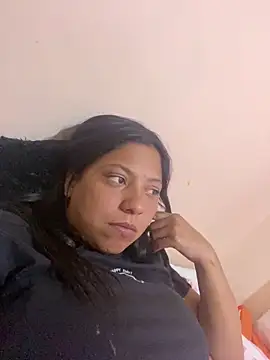 Leylafourniert online show from 25, 2, 2025