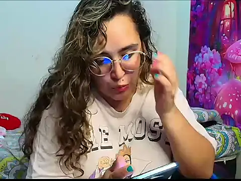 Snapshot of Karol_naughty chatting on 16, 6, 2026 Karol naughty online show from 16, 6, 2026