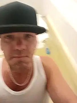 camsterman89 online show from 16, 4, 2026