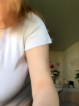 Snapshot of Mira_Xo_ chatting on 22, 9, 2025 Mira Xo online show from 22, 9, 2025