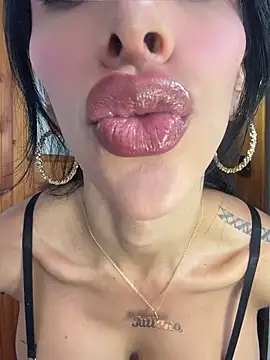 Snapshot of morganaramirez chatting on 28, 6, 2026 morganaramirez online show from 28, 6, 2026