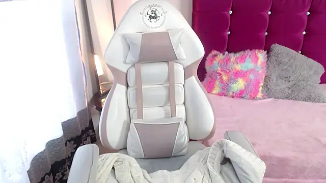 Chispita  online show from 18, 2, 2025