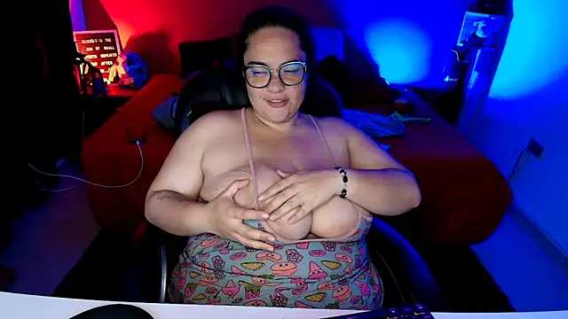 lulubigtitts1 online show from 24, 9, 2025