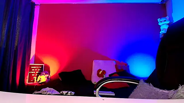 lulubigtitts1 online show from 5, 3, 2026