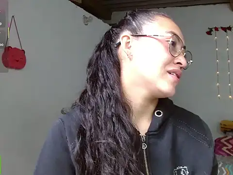 Olivia Bright online show from 20, 2, 2026