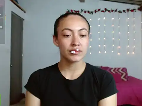 Olivia Bright online show from 24, 2, 2026