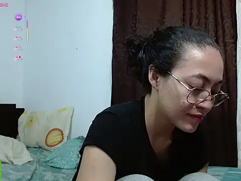 Olivia Bright online show from 4, 6, 2026