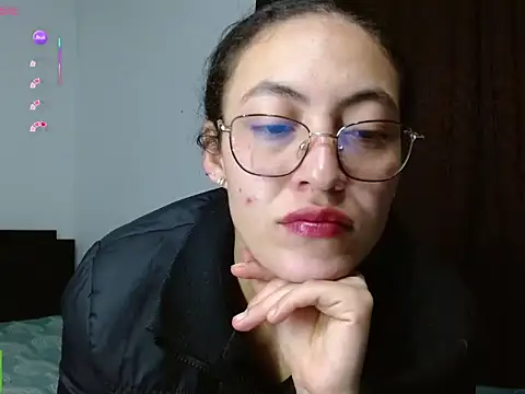 Olivia Bright online show from 26, 4, 2026