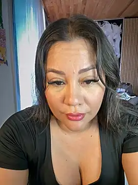 Snapshot of ValeryGrey chatting on 8, 7, 2026 ValeryGrey online show from 8, 7, 2026