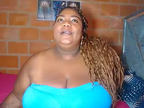 bustyboobsxxll online show from 5, 2, 2026