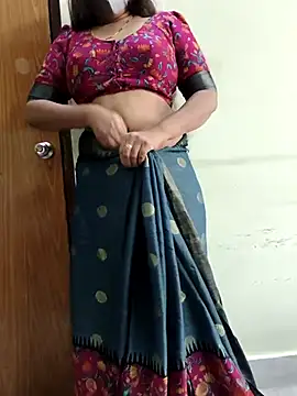 Snapshot of yoursana- chatting on 2, 11, 2025 yoursana- online show from 2, 11, 2025