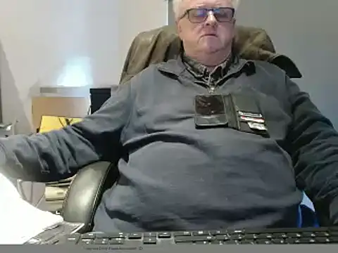 bigbadjon69 online show from 4, 2, 2026