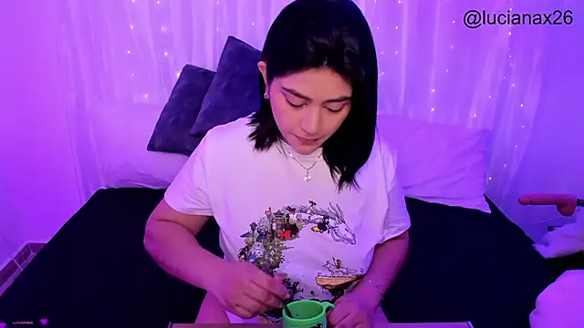 lucy26  online show from 19, 11, 2025