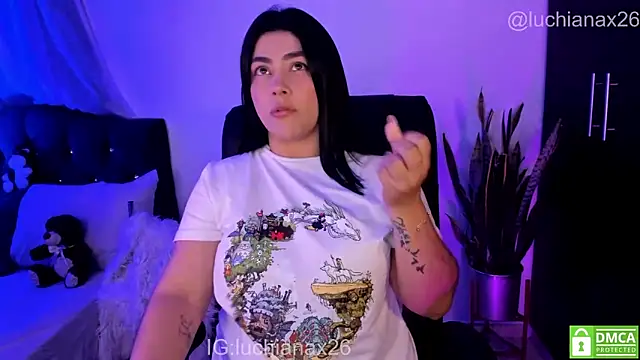 lucy26  online show from 14, 4, 2026