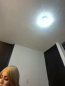 sweet dalila online show from 7, 4, 2026