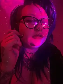 PaynefullPleasure online show from 27, 4, 2026