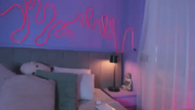 Sofly s online show from 26, 11, 2025