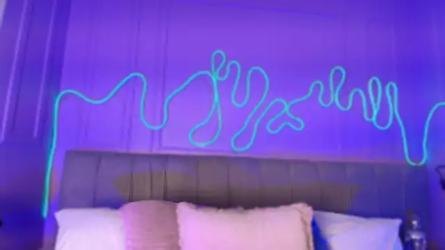 Sofly s online show from 10, 6, 2026