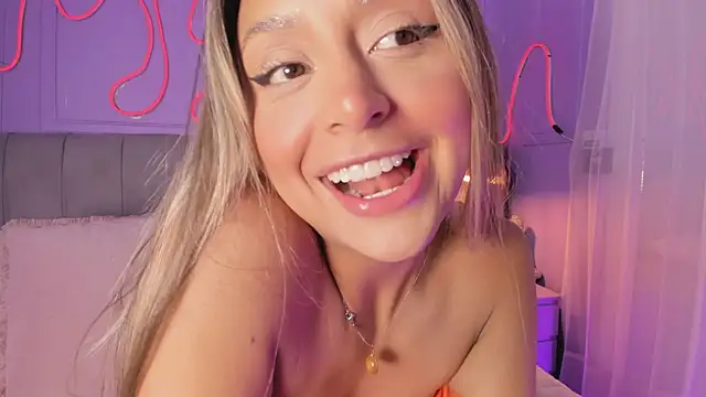 Sofly s online show from 7, 10, 2025