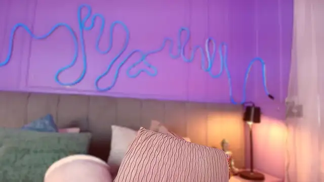 Snapshot of Sofly_s chatting on 10, 4, 2026 Sofly s online show from 10, 4, 2026