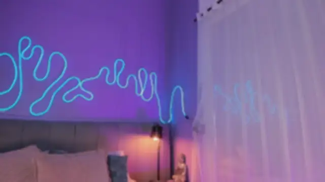 Sofly s online show from 8, 11, 2025