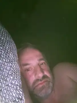 Snapshot of Paul10112 chatting on 14, 11, 2025 Paul10112 online show from 14, 11, 2025