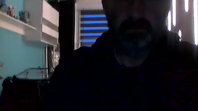 Snapshot of Paul10112 chatting on 2, 11, 2025 Paul10112 online show from 2, 11, 2025