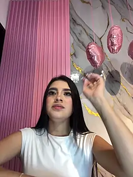 Victoria adaams online show from 9, 10, 2025