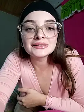 Emmacut online show from 9, 4, 2026