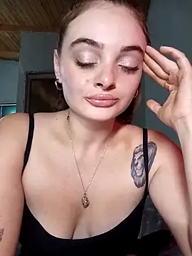 Emmacut online show from 5, 4, 2026