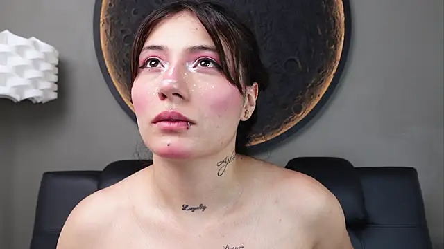 miss sharlotte18 online show from 9, 4, 2026