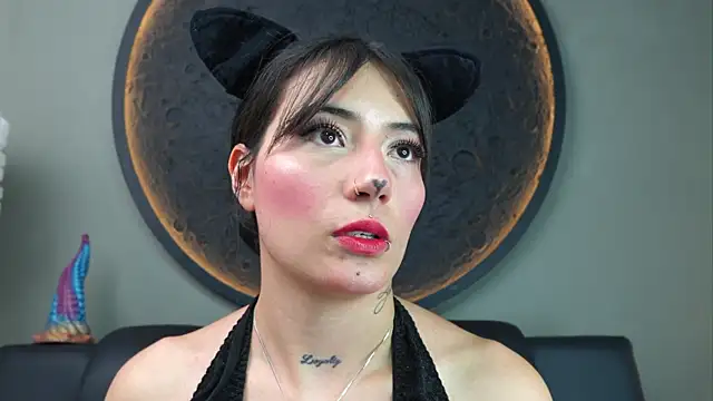 miss sharlotte18 online show from 27, 10, 2025