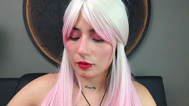 miss sharlotte18 online show from 27, 9, 2025