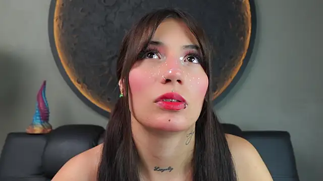 miss sharlotte18 online show from 18, 3, 2026