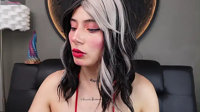 miss sharlotte18 online show from 16, 4, 2026