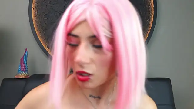 miss sharlotte18 online show from 28, 10, 2025