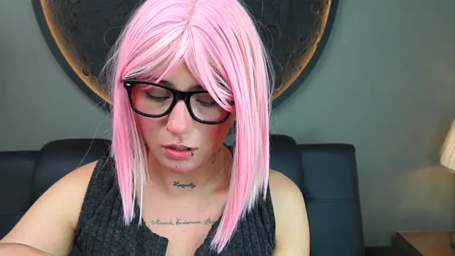 miss sharlotte18 online show from 15, 10, 2025